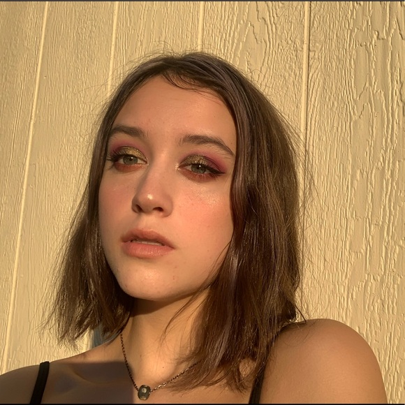 Meet your Posher, Dani - Picture 4 of 5